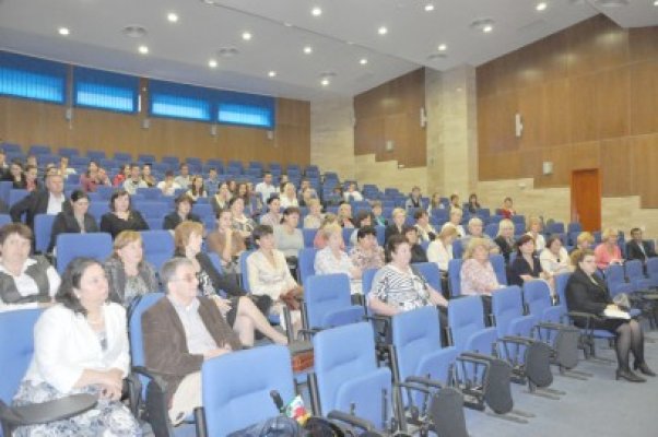 Avocaţii s-au reunit la Universitatea Ovidius